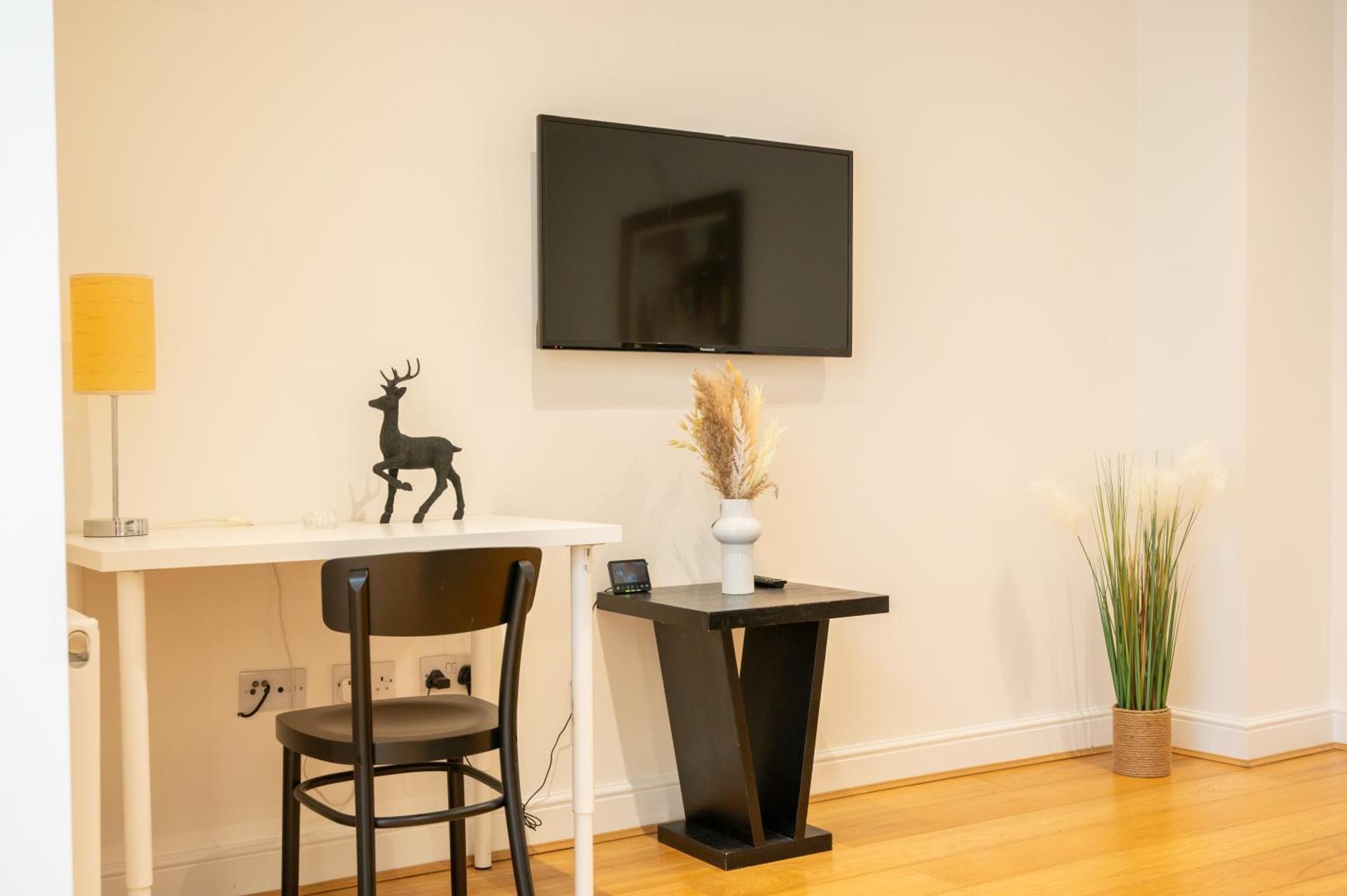 Bloomsbury City Escape Flat 1 ลอนดอน ภายนอก รูปภาพ